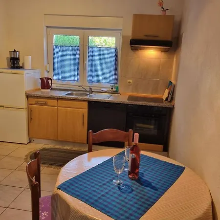 Apartment Leovac *