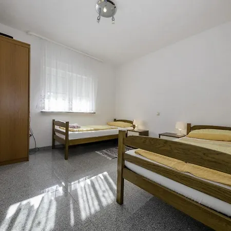 Leovac Apartment *