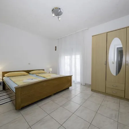 Apartment Leovac Lopar