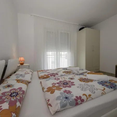 Apartment Leovac Lopar
